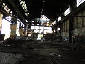 23  Batiment en ruine CNIM a la seyne-mer